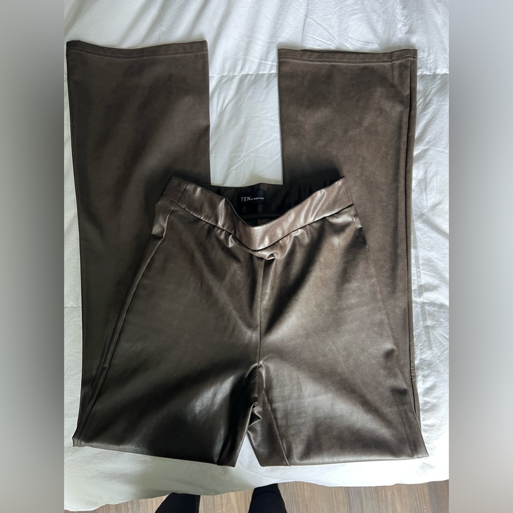 Aritzia - Ten by Babaton Upstage Pants - Picture 4 of 5